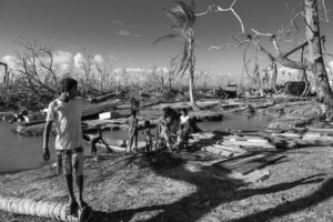 Haulover, Caribe Norte de Nicaragua. 26/02/2021. Tres meses después que los huracanes Eta e Iota azotaron con fuerza la comunidad de Karatá en el caribe norte, sus pobladores intentan su reconstrucción en medio del castigo y el olvido de los gobiernos de turno en el país. La población del caribe norte en su gran mayoría es de origen Miskito. Oscar Navarrete/ Galería News ©.