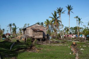 Wauhta Bar, Caribe Norte de Nicaragua. 26/02/2021. Tres meses después que los huracanes Eta e Iota azotaron con fuerza la comunidad de Wauhta Bar en el caribe norte, sus habitantes intentan su reconstrucción en medio del castigo y el olvido de los gobiernos de turno en el país. La población del caribe norte en su gran mayoría es de origen Miskito. Oscar Navarrete/ Galería News ©.